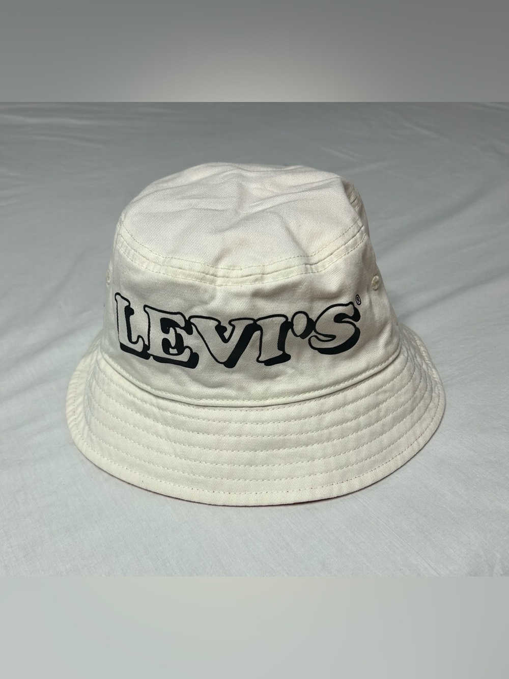 Levi’s x Peanuts Reversible Snoopy Bucket Hat Red White